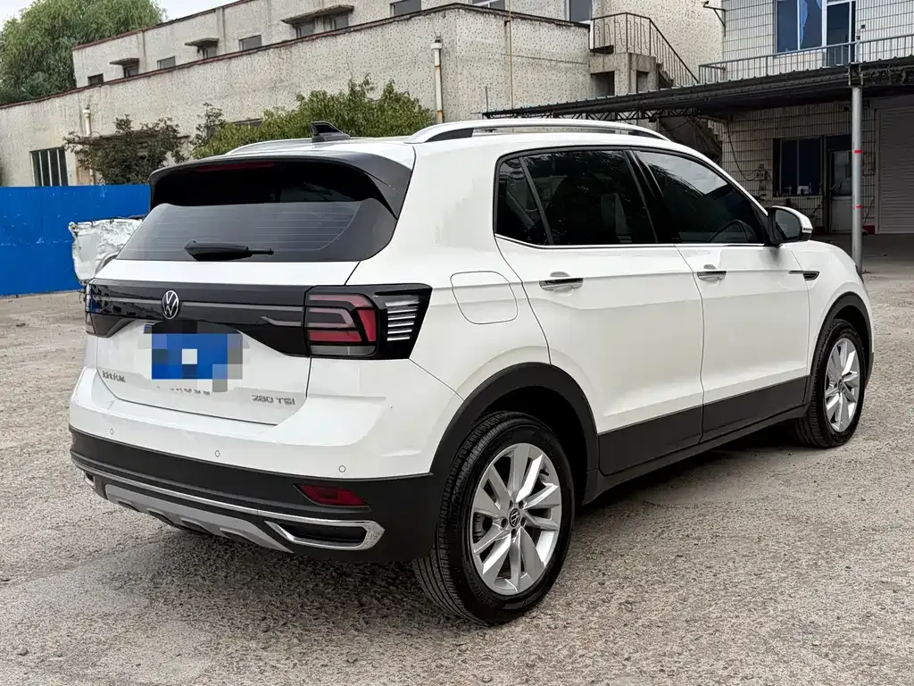 Volkswagen T-Cross — фото 10