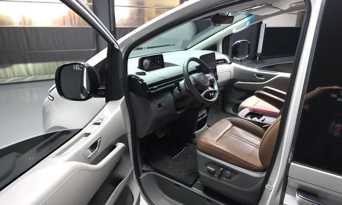 Hyundai Staria — фото 10