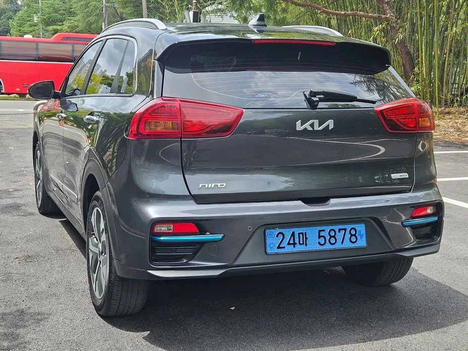 Kia Niro — фото 8