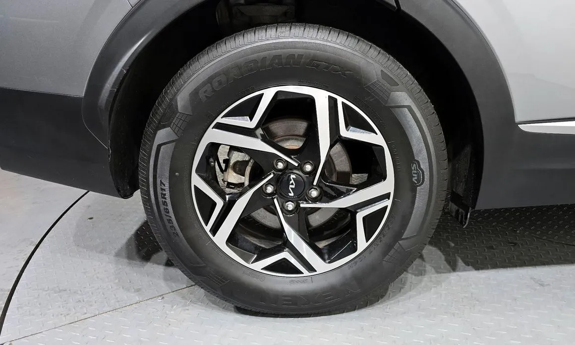 Kia Sportage — фото 9