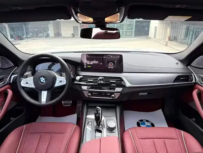 BMW 5 Series — фото 4