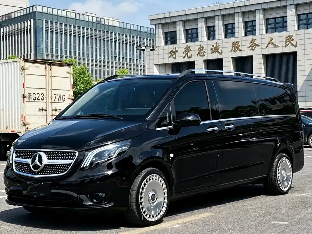 Mercedes-Benz Vito — фото 1