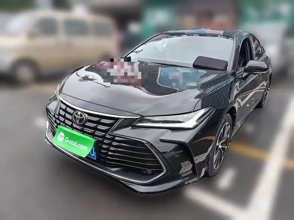 Toyota Avalon — фото 1