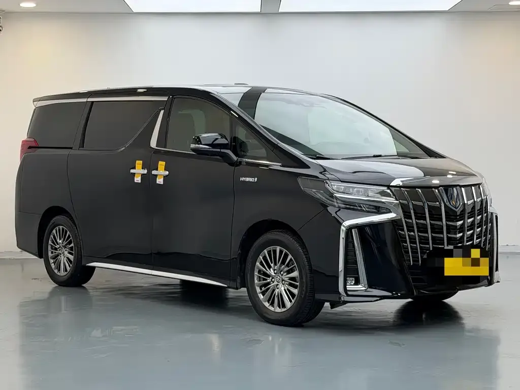 Toyota Alphard — фото 7