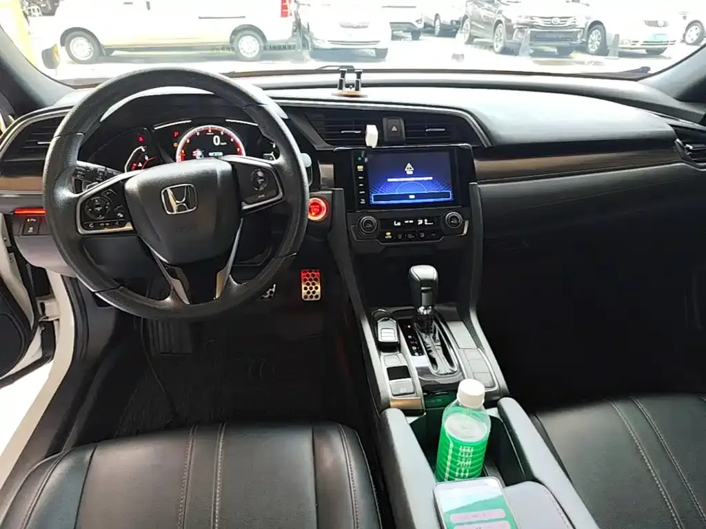 Honda Civic — фото 8