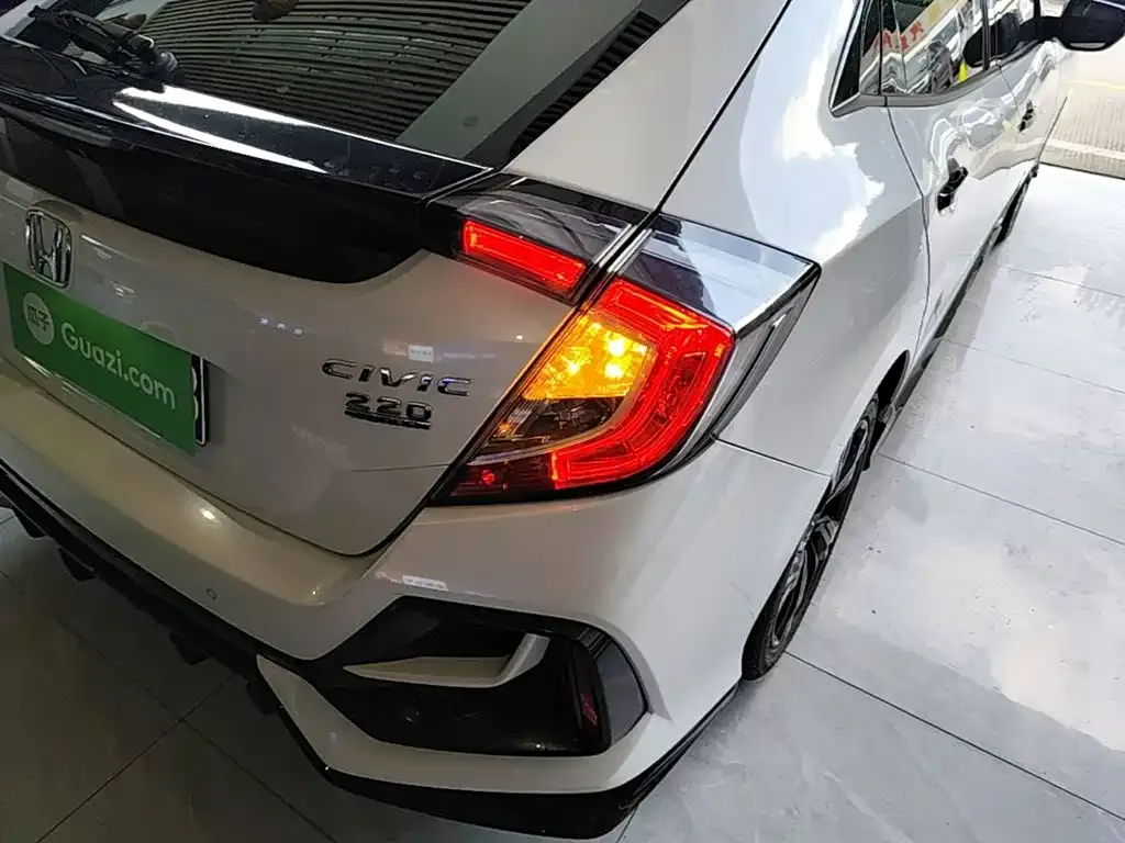 Honda Civic — фото 3