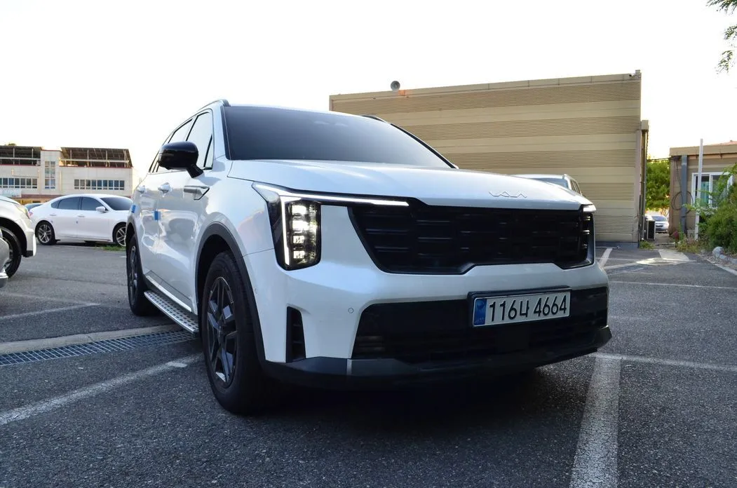 Kia Sorento — фото 1