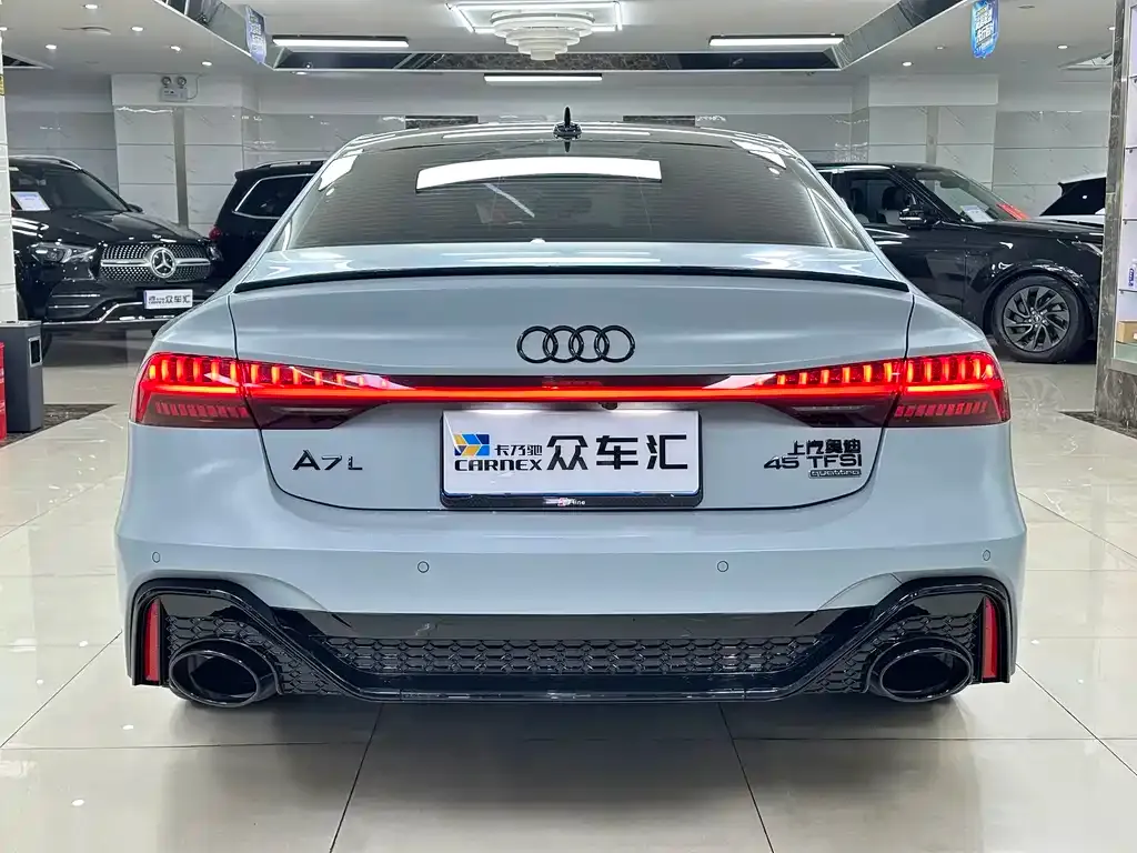 Audi A7L — фото 3