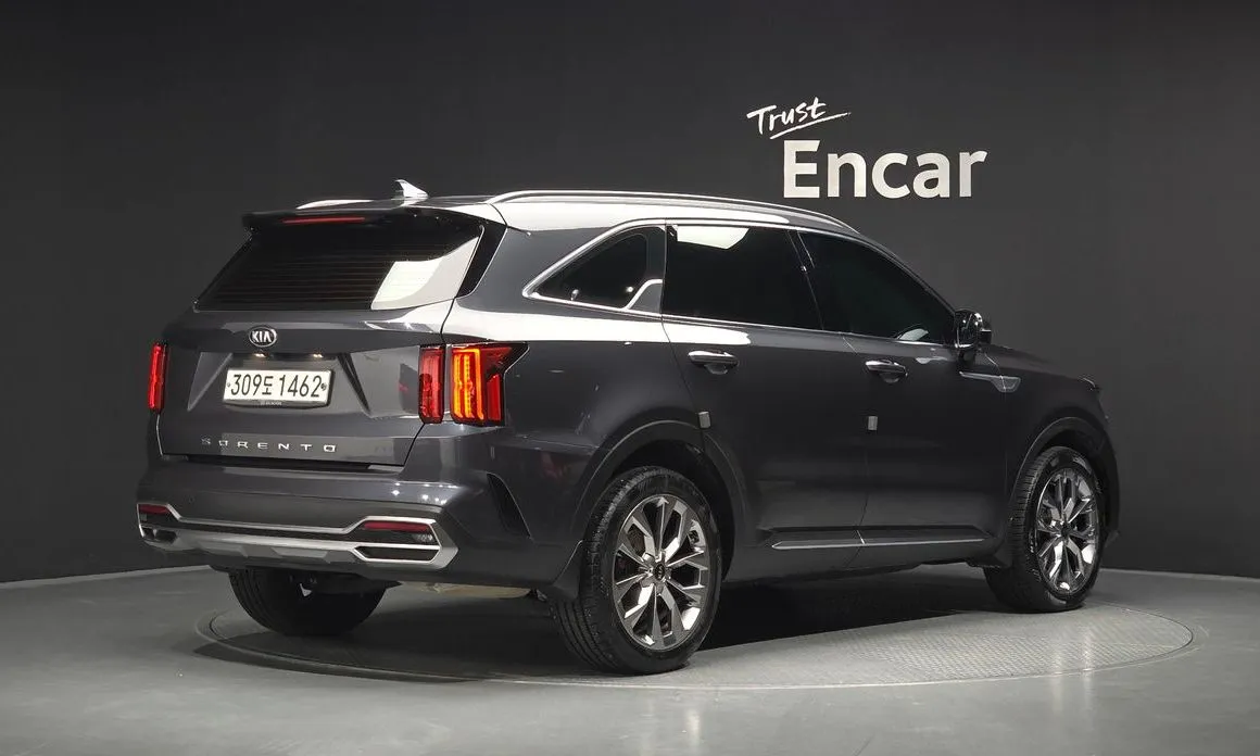 Kia Sorento — фото 8