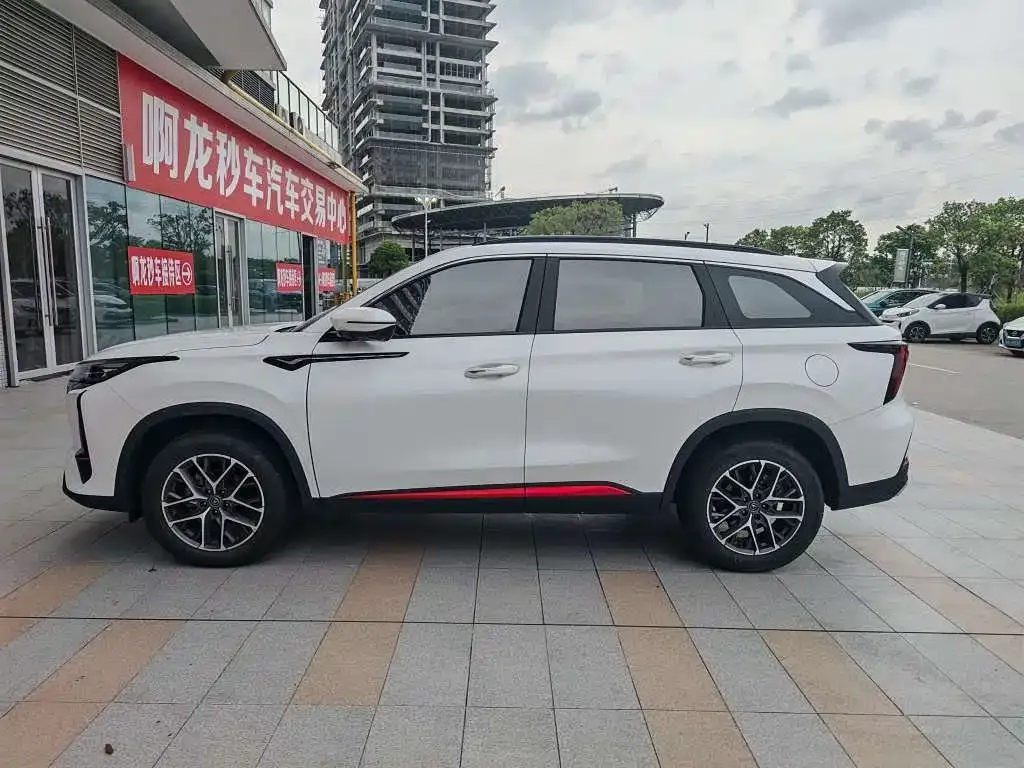 Changan CS75PLUS — фото 4