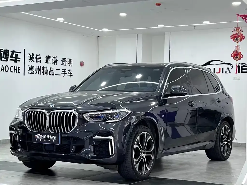 BMW X5 — фото 1