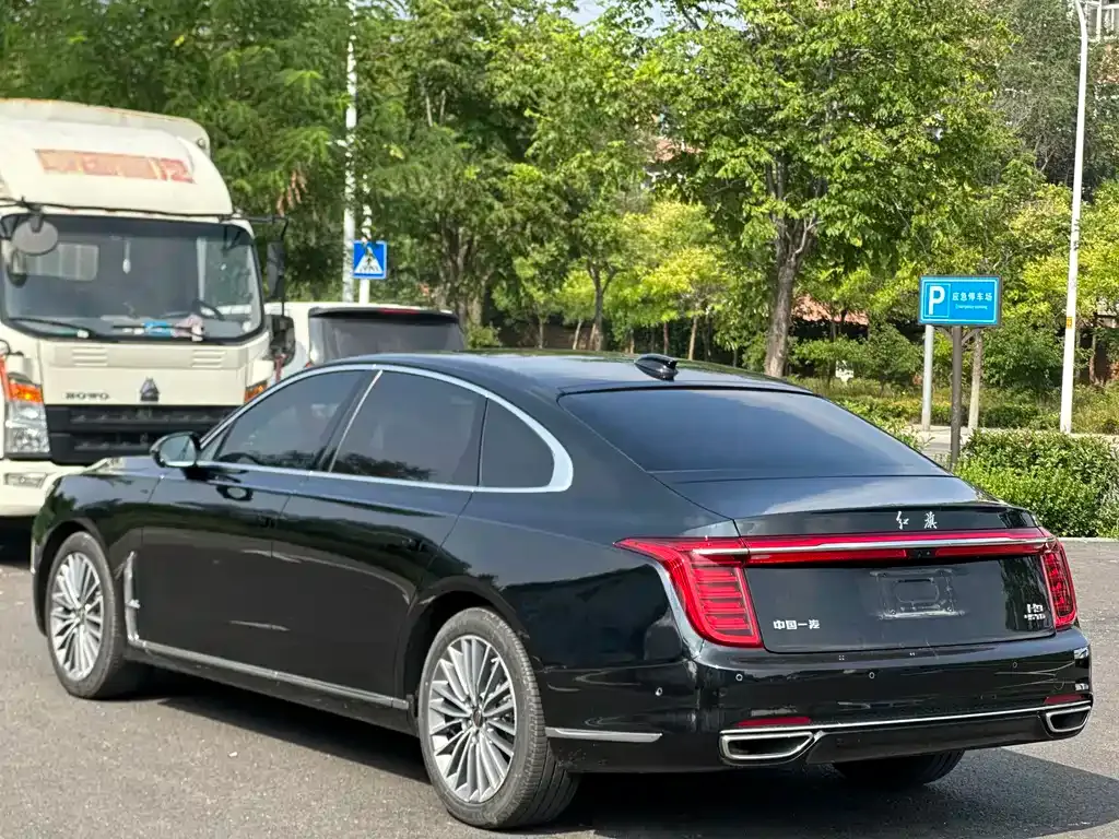 Hongqi H9 — фото 2