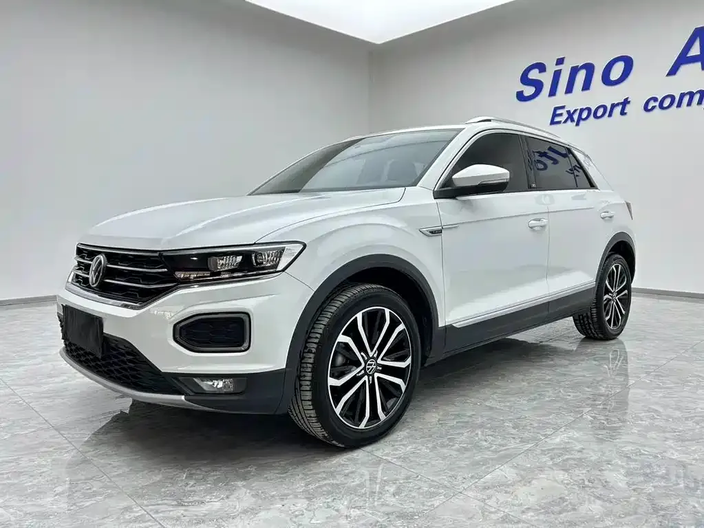 Volkswagen T-Roc — фото 1