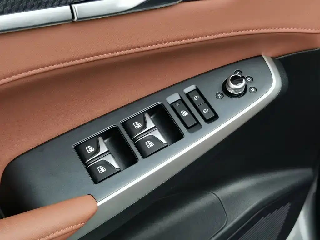 Changan CS75PLUS — фото 6