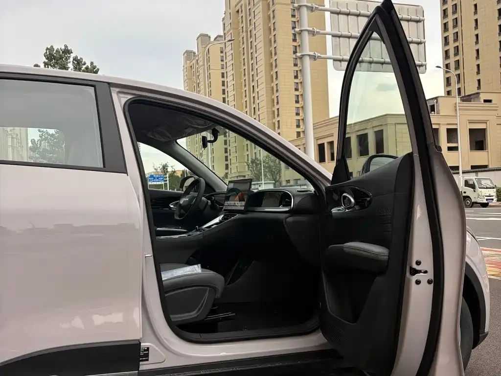 Geely Starburst — фото 8