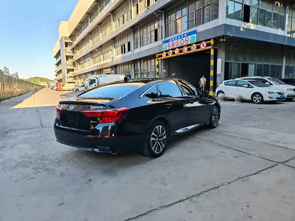 Honda Inspire — фото 5