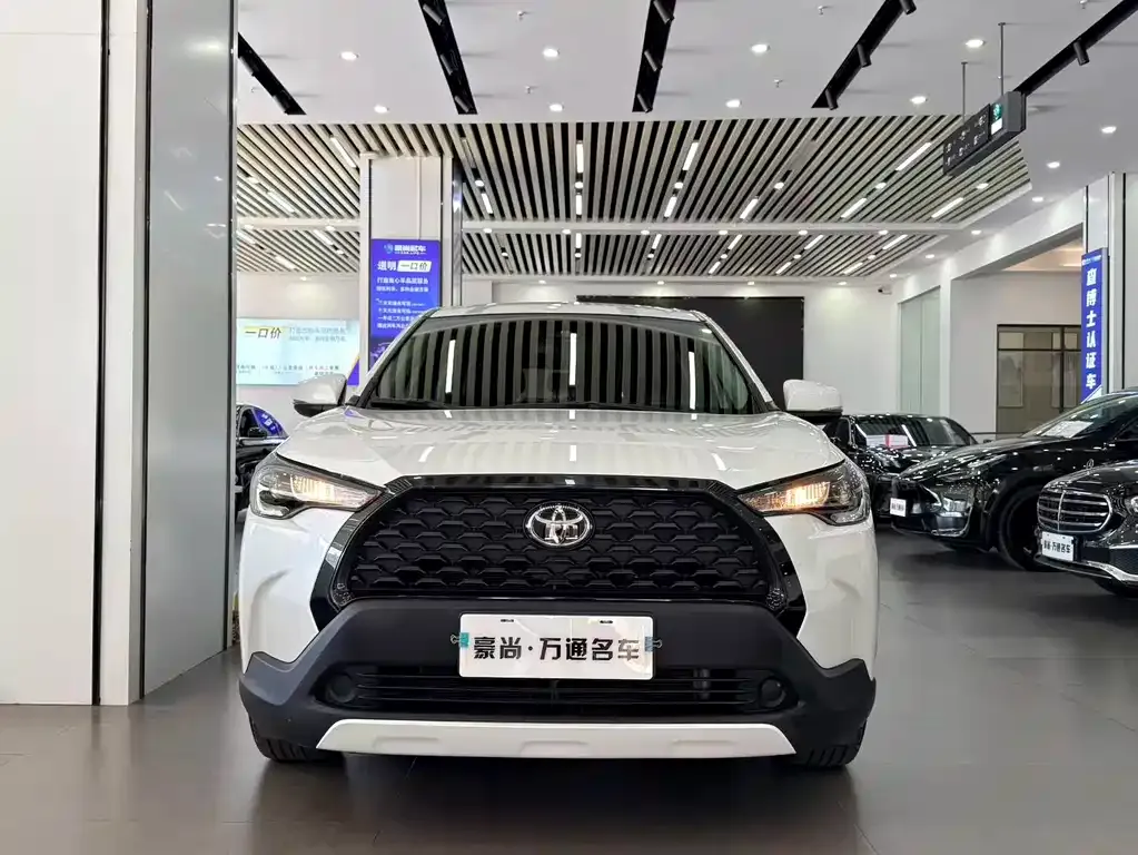 Toyota Corolla Cross — фото 6