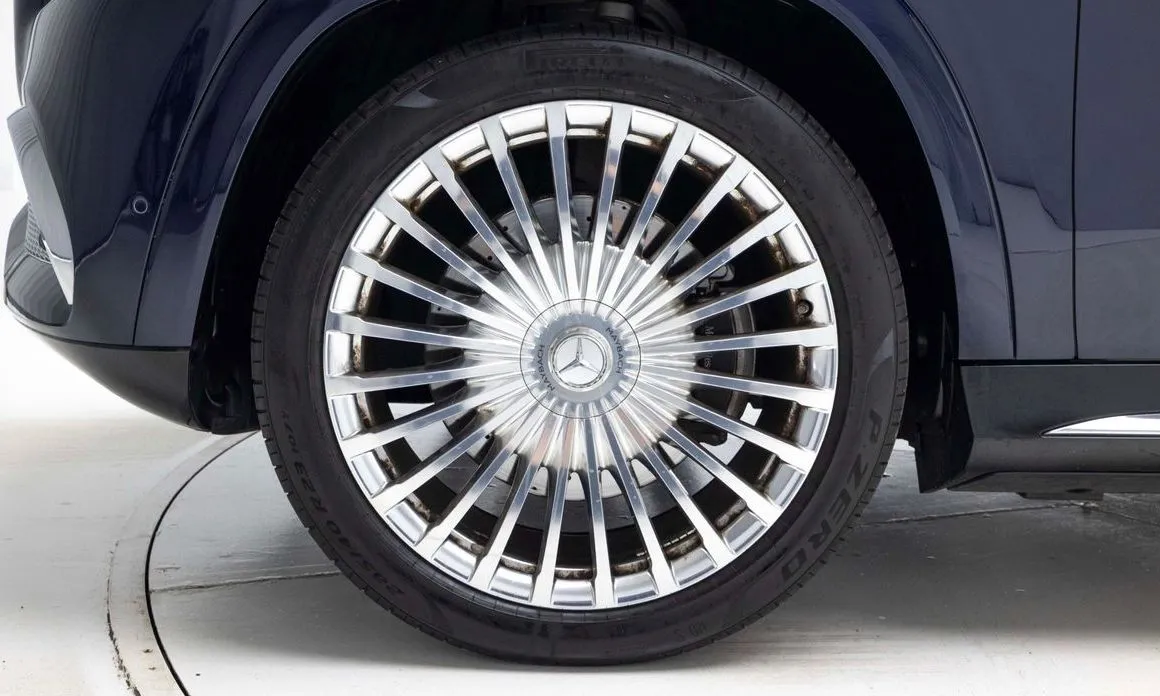 Mercedes-Benz GLS-Class — фото 8