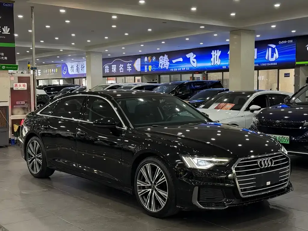Audi A6L — фото 5