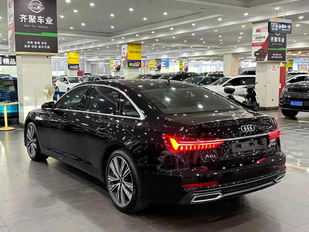 Audi A6L — фото 2