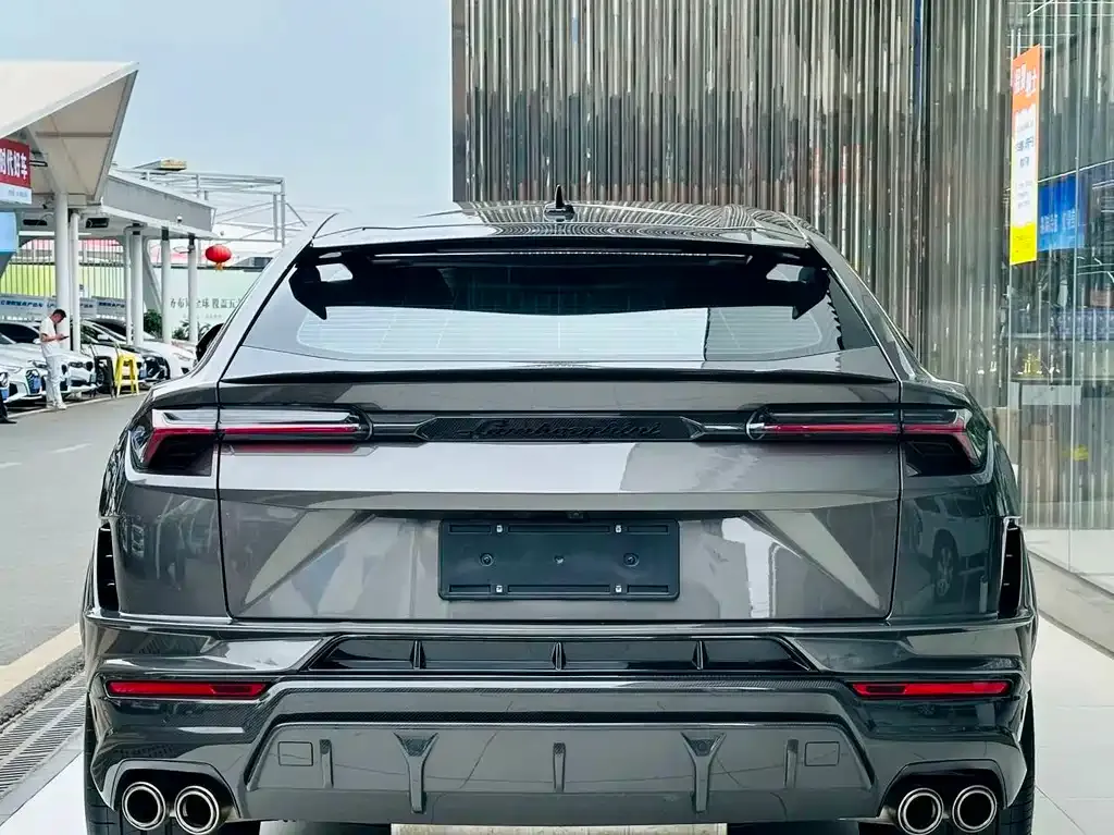 Lamborghini Urus — фото 8
