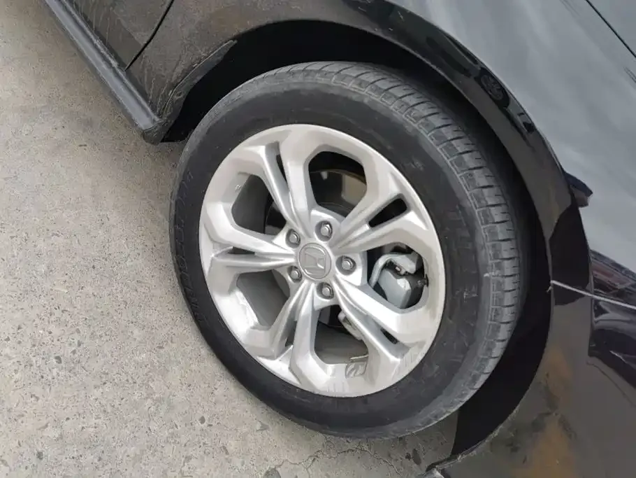 Honda Accord — фото 10