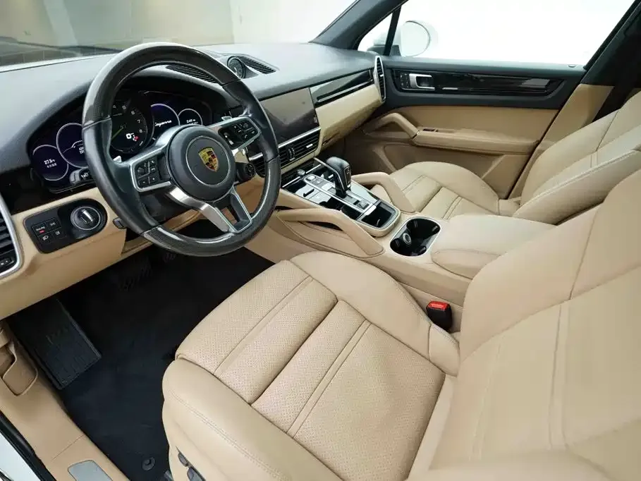 Porsche Cayenne Hybrid — фото 9