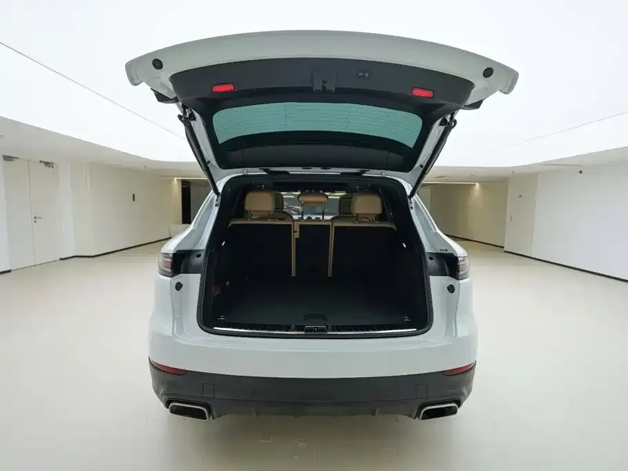 Porsche Cayenne Hybrid — фото 3