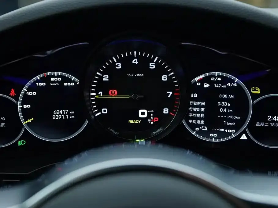 Porsche Cayenne Hybrid — фото 10