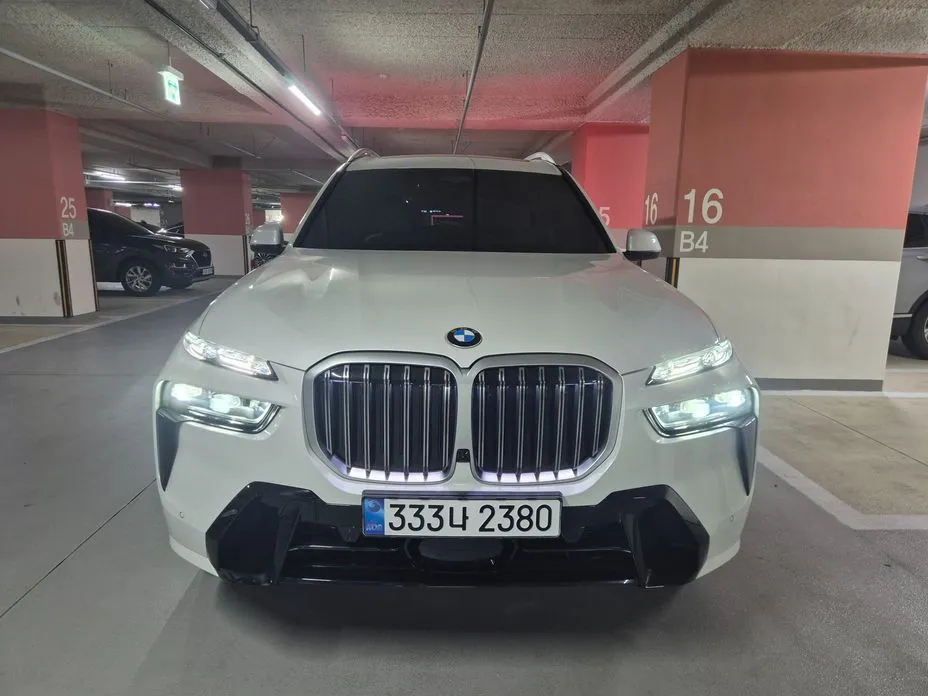 BMW X7 — фото 1