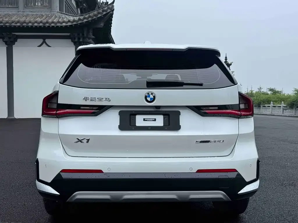 BMW X1 — фото 4