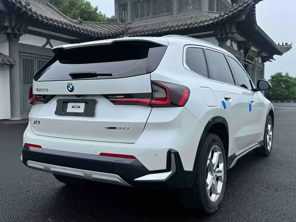 BMW X1 — фото 3