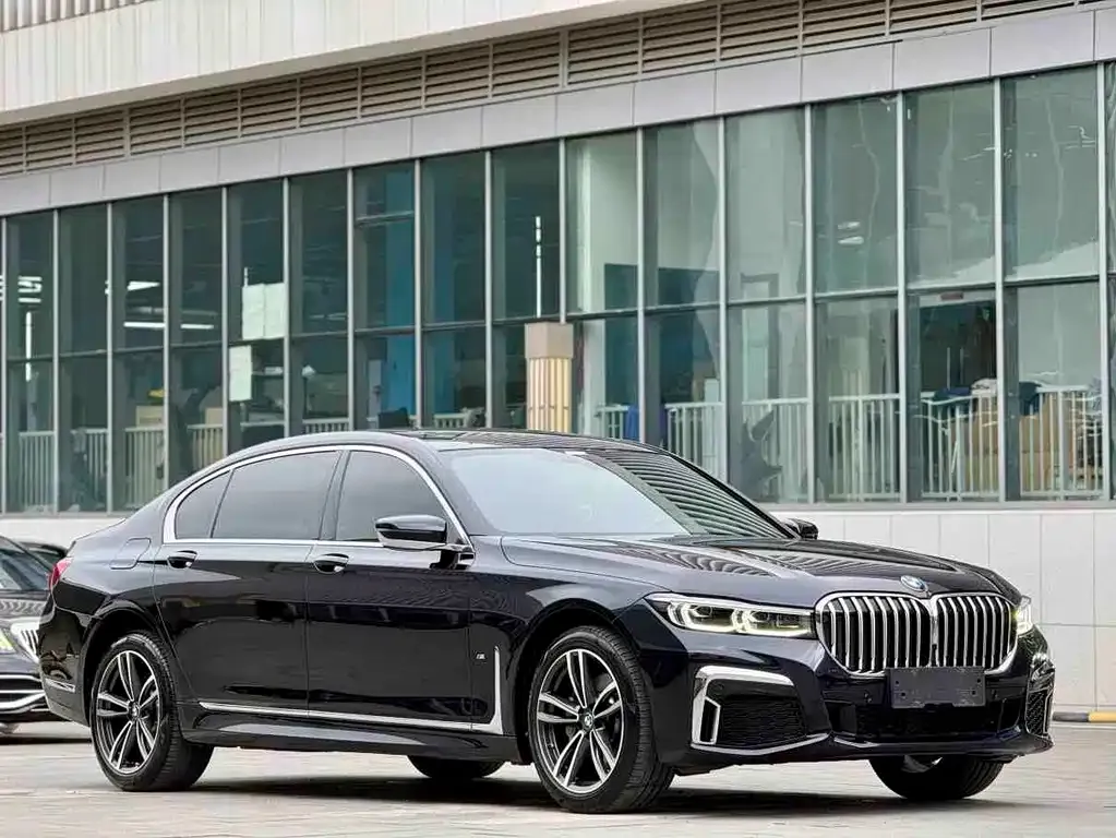 BMW 7 Series — фото 5