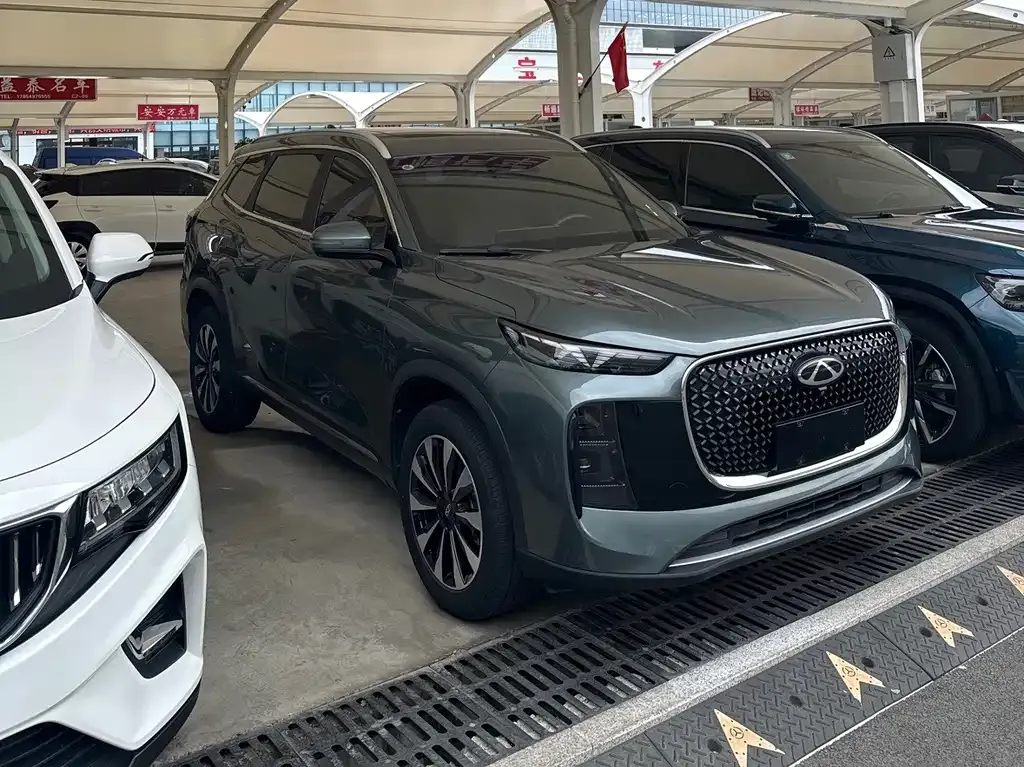 Chery Tiggo 8 PLUS — фото 10