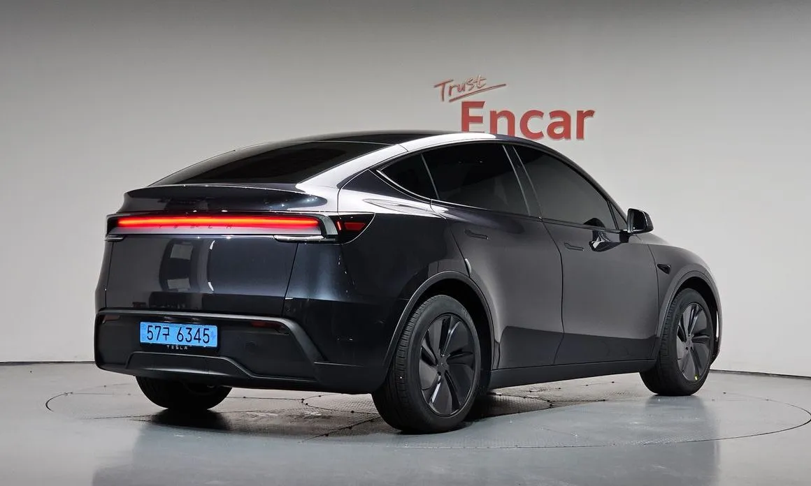 Tesla Model Y — фото 4