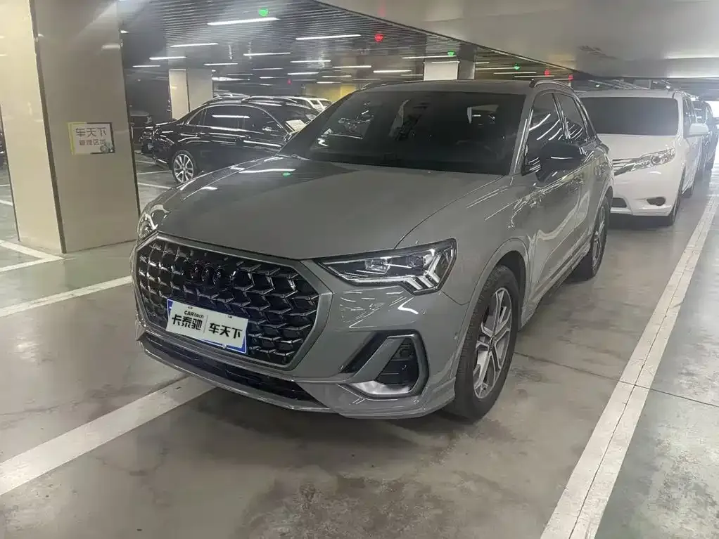 Audi Q3 — фото 1