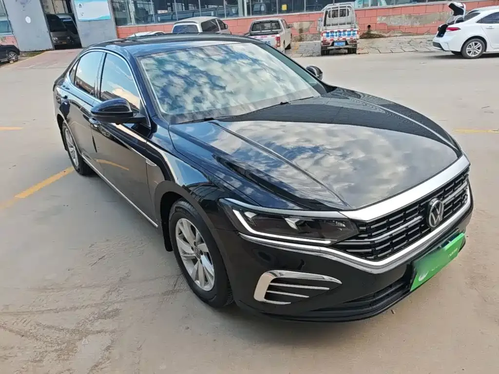 Volkswagen Passat — фото 5