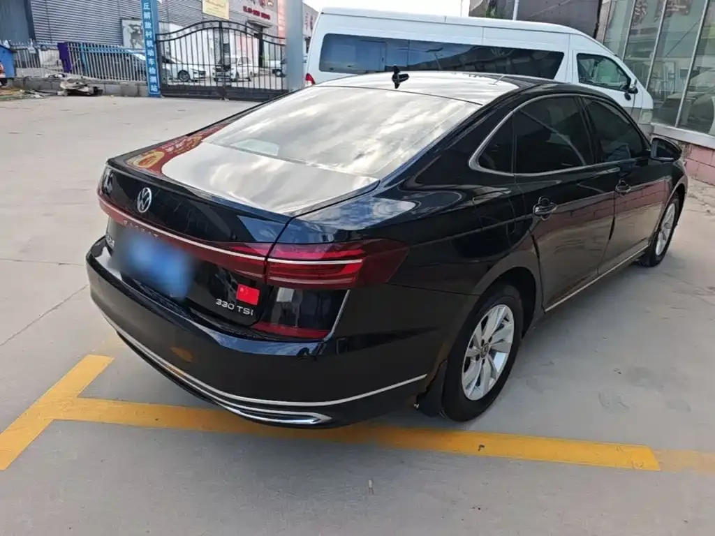 Volkswagen Passat — фото 3