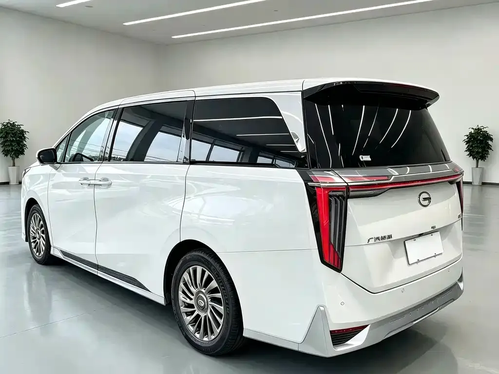 GAC Motor Trumpchi M8 — фото 6