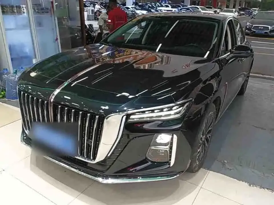 Hongqi H5 — фото 1