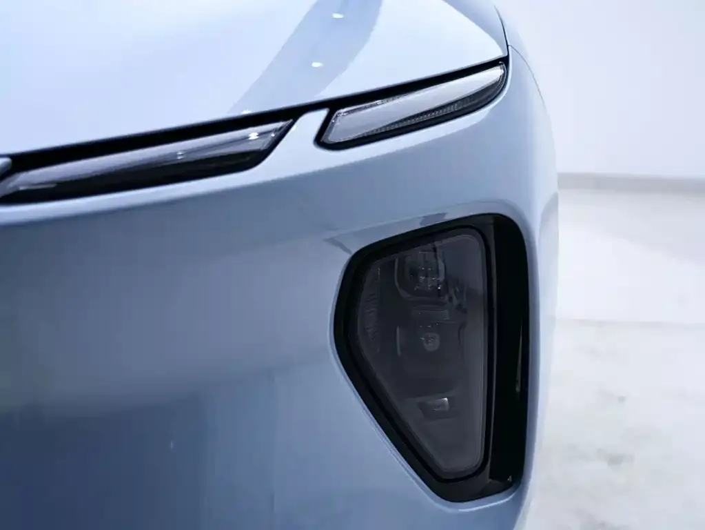 NIO EC6 — фото 6