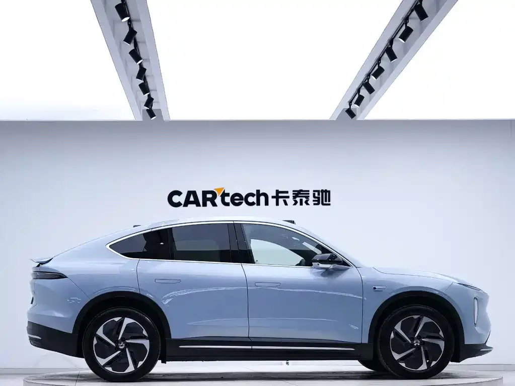 NIO EC6 — фото 10