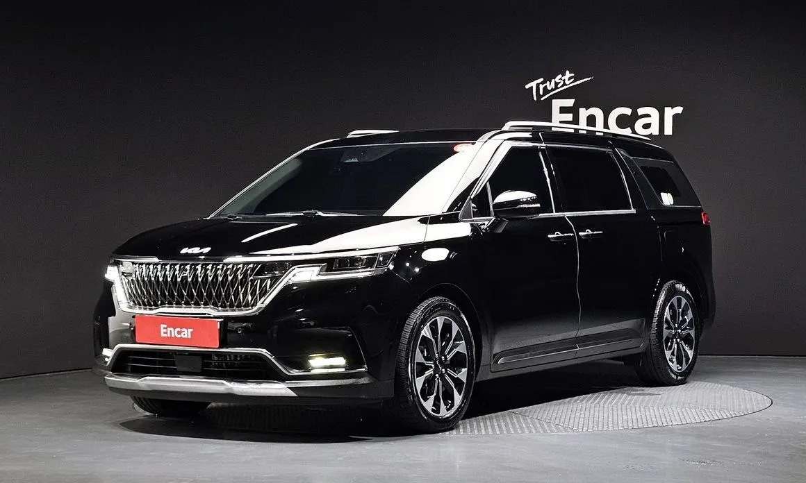 Kia Carnival — фото 1