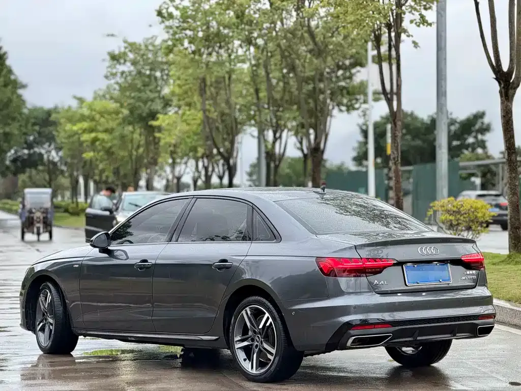 Audi A4L — фото 7