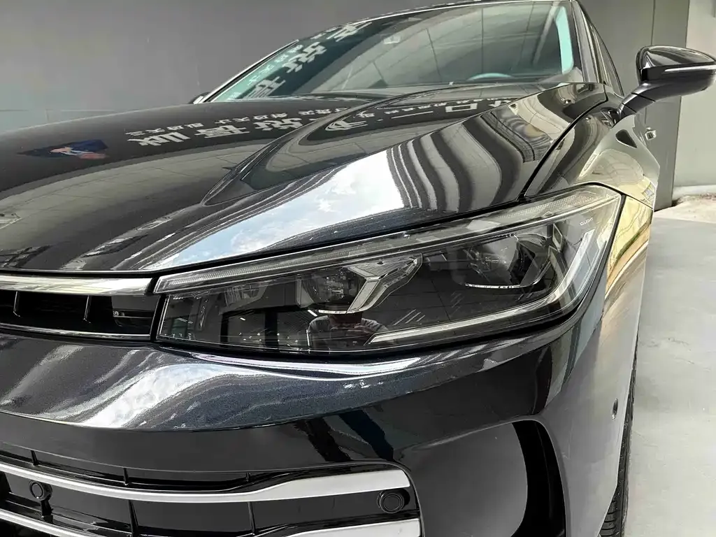 Volkswagen Passat — фото 3