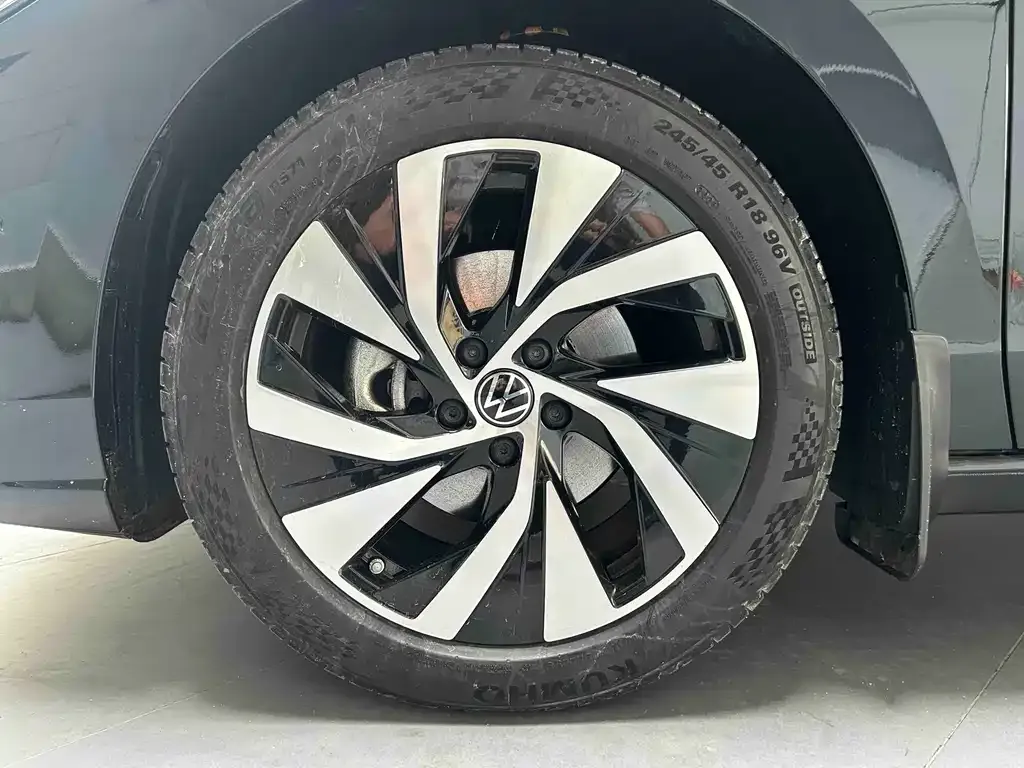 Volkswagen Passat — фото 4