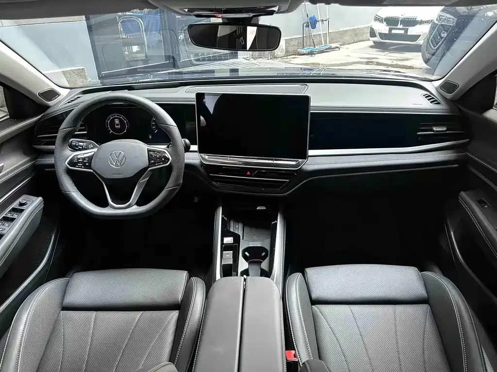 Volkswagen Passat — фото 8