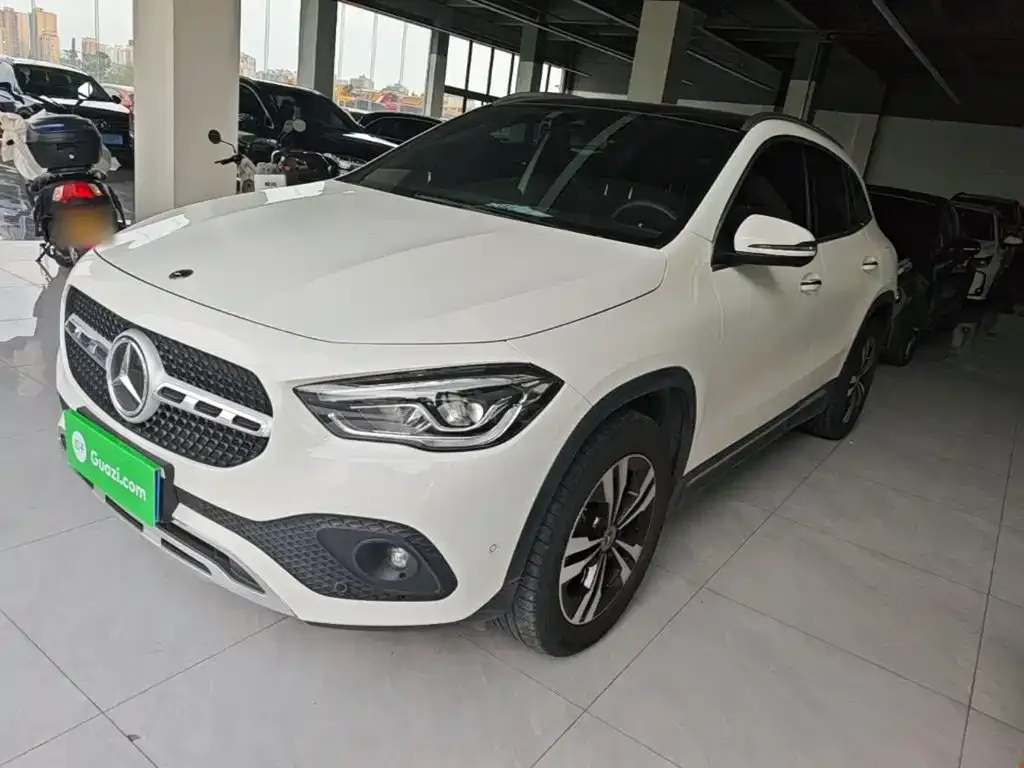 Mercedes-Benz GLA — фото 10