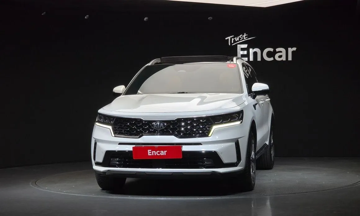 Kia Sorento — фото 8