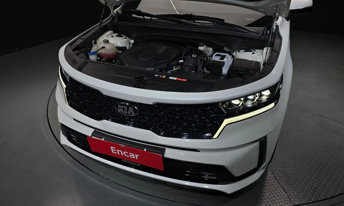Kia Sorento — фото 10